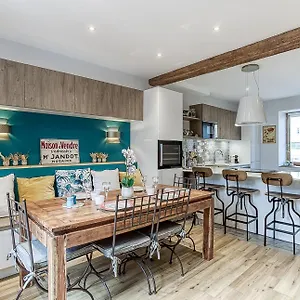 https://la-demeure-de-gab.hotels-rhonealpes.com